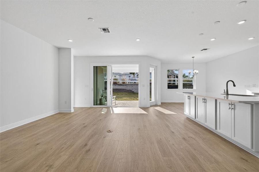 Spacious, unfurnished interior of a new home in Green Key Village, Lady Lake (Image 20). Spacious, unfurnished interior of a new home in Green Key Village, Lady Lake (Image 20).