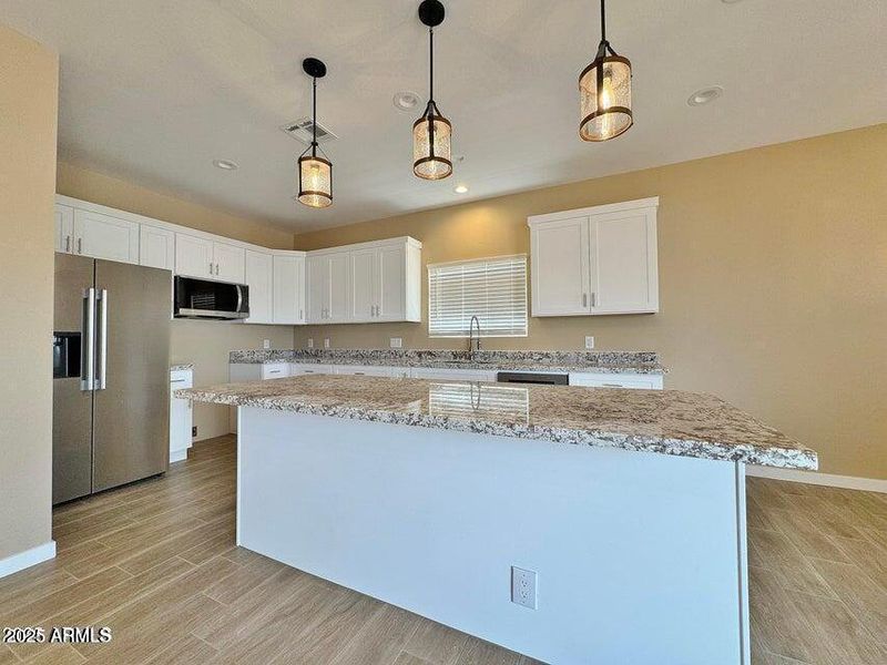 20251024185905499624000000-o