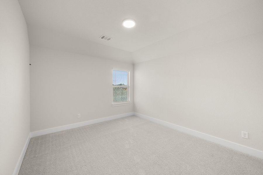Spacious, unfurnished interior of a new home in The Retreat, Waxahachie (Image 25). Spacious, unfurnished interior of a new home in The Retreat, Waxahachie (Image 25).