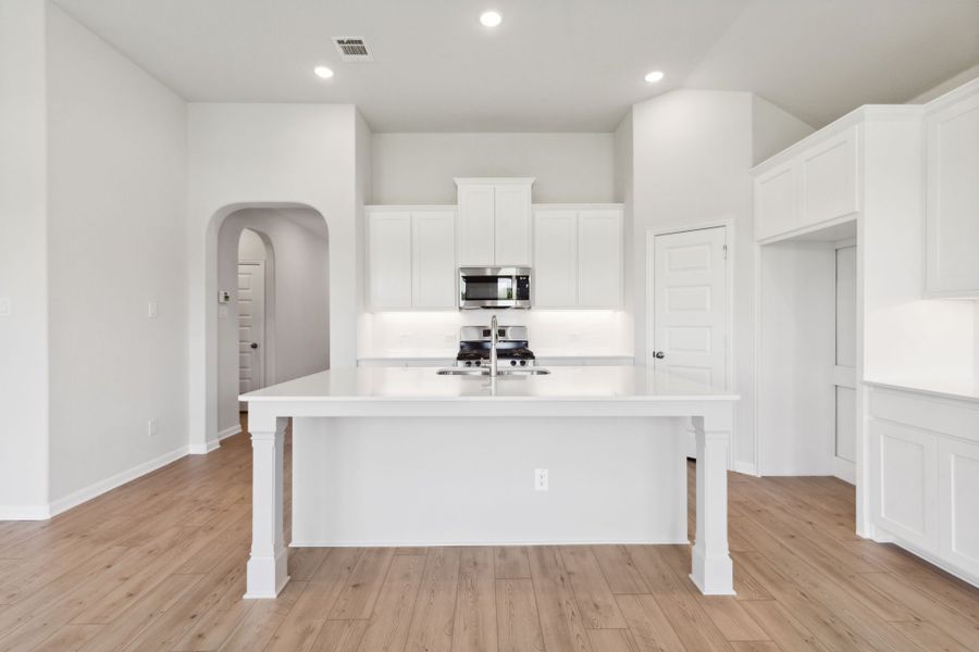 Representative furnished interior of a home built from the Alder by Cambridge Homes in Tinsley Meadows, Van Alstyne (Image 5).