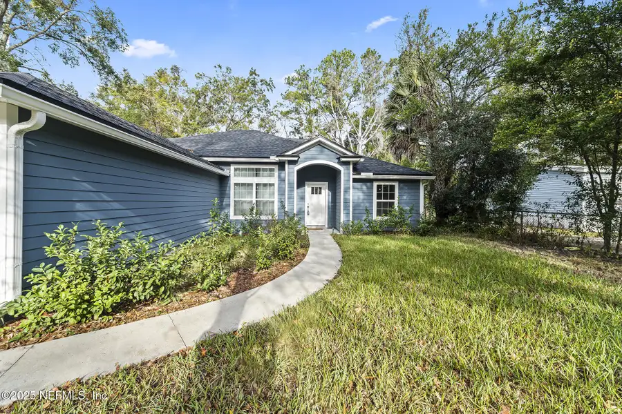 Front exterior of a new home in , Jacksonville, FL, highlighting curb appeal (Image 2). Front exterior of a new home in , Jacksonville, FL, highlighting curb appeal (Image 2).