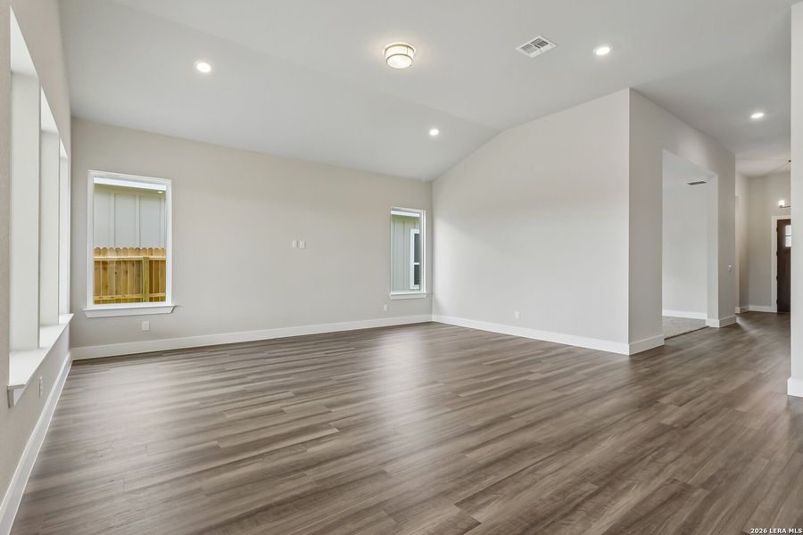 Spacious, unfurnished interior of a new home in Weltner Farms 60’s, New Braunfels (Image 37). Spacious, unfurnished interior of a new home in Weltner Farms 60’s, New Braunfels (Image 37).