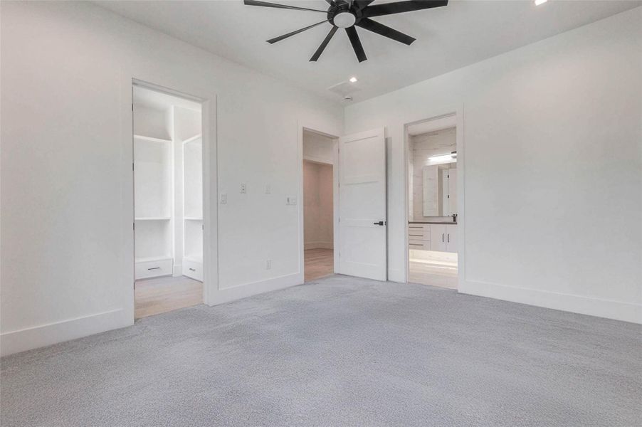 Spacious, unfurnished interior of a new home in , Houston (Image 42).