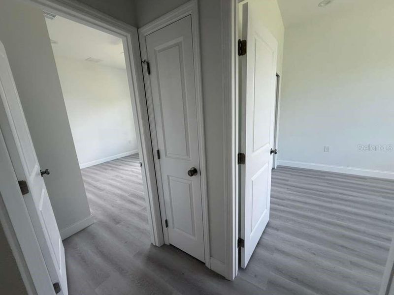 Spacious, unfurnished interior of a new home in , North Port (Image 19).