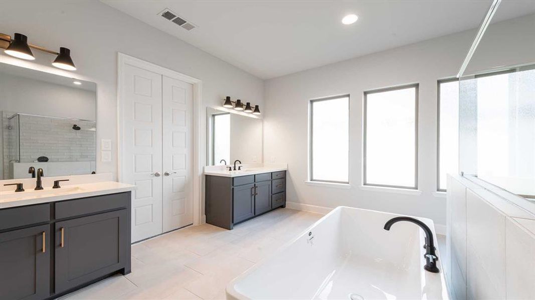 Furnished interior view inside a new home in Somerset Park 80', Rockwall (Image 9). Furnished interior view inside a new home in Somerset Park 80', Rockwall (Image 9).