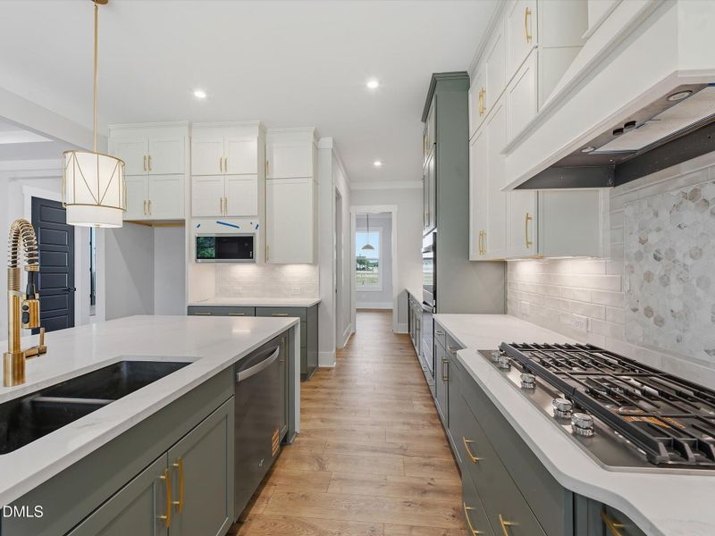 21-Kitchen