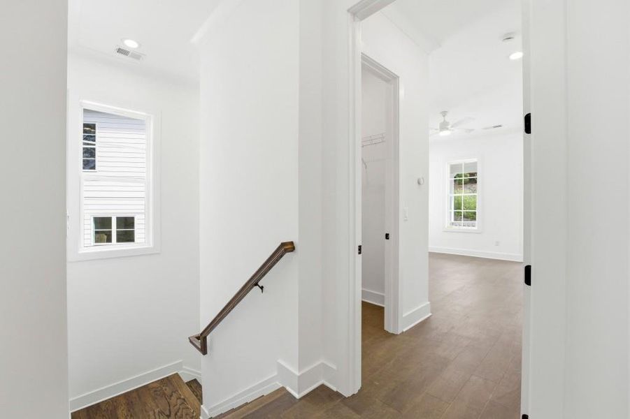 Spacious, unfurnished interior of a new home in , Roswell (Image 32).