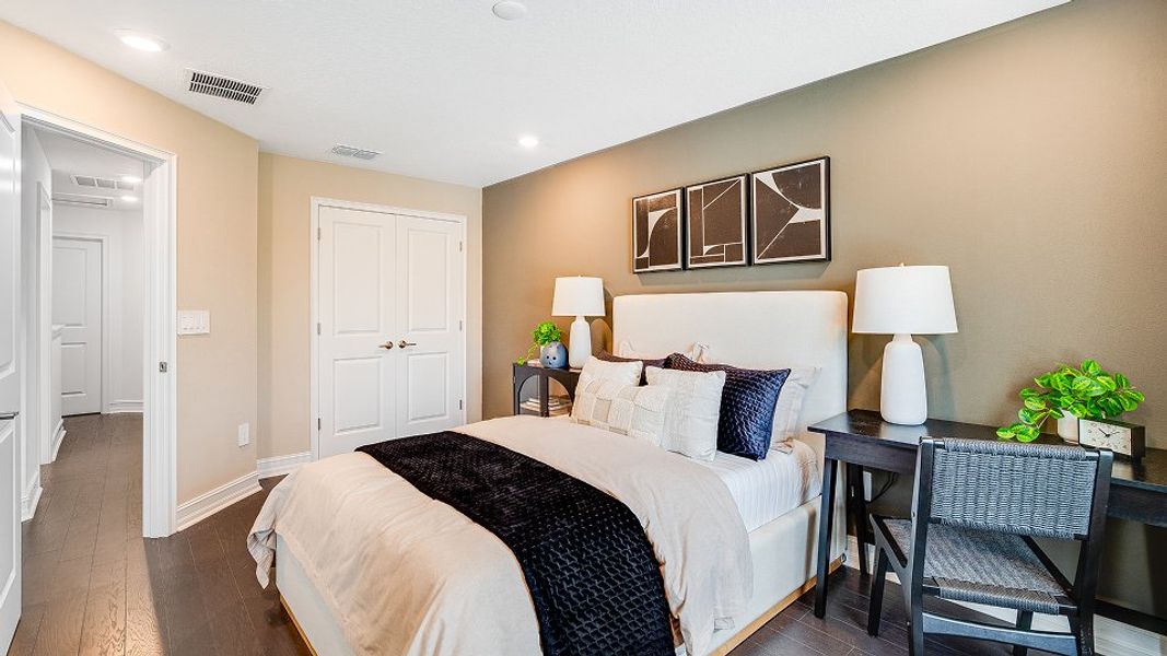 2411 Flagler Bed3 2of2 F3 Base2 2411 Flagler Bed3 2of2 F3 Base2