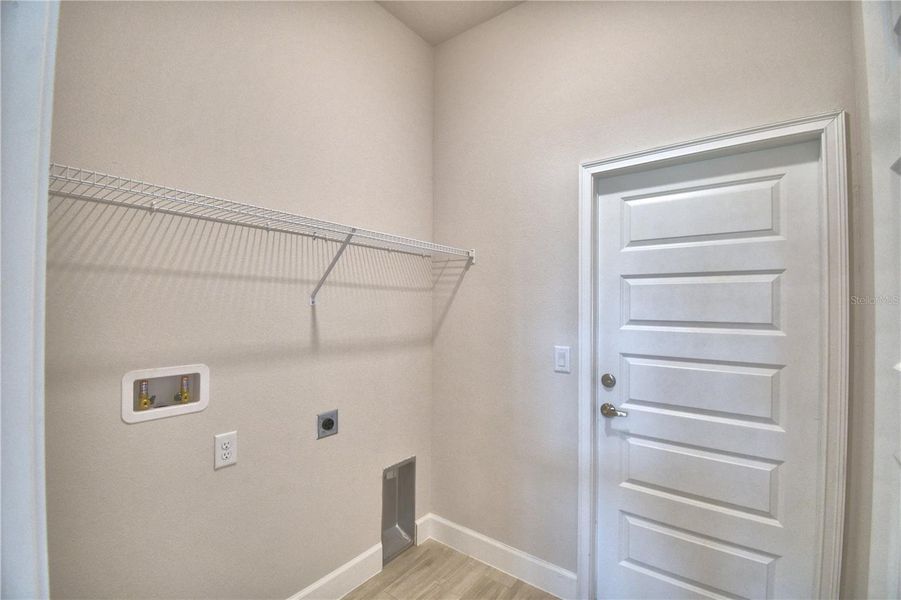 Spacious, unfurnished interior of a new home in Lake Juliana Estates, Auburndale (Image 15). Spacious, unfurnished interior of a new home in Lake Juliana Estates, Auburndale (Image 15).