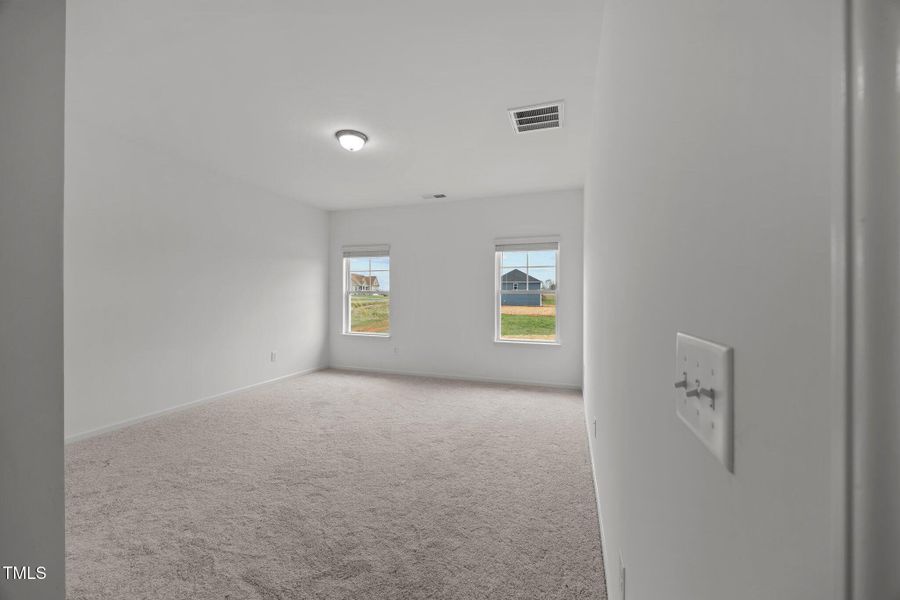 12-web-or-mls-2995 Faucette Burlington N