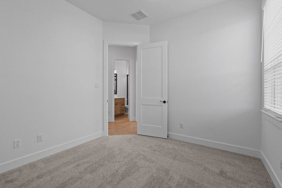 Representative unfurnished interior of a home built from the Rivercrest by Chesmar Homes in Riceland, Marion (Image 67).