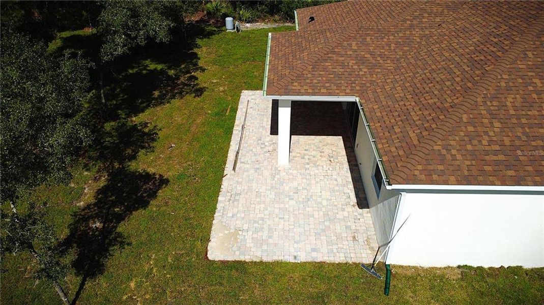 Exterior details and patio area of a home in , Eustis (Image 3).
