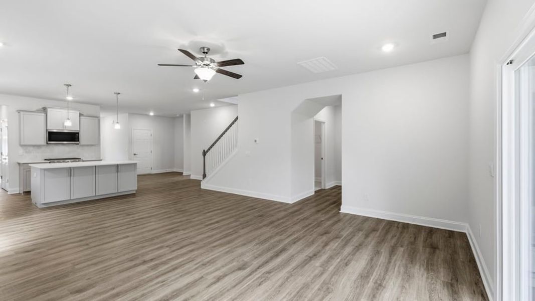 Spacious, unfurnished interior of a new home in Briargate, Fountain Inn (Image 23).