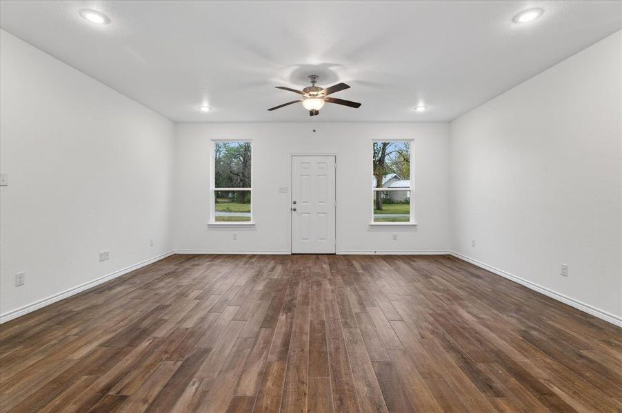 Spacious, unfurnished interior of a new home in , Emory (Image 5).