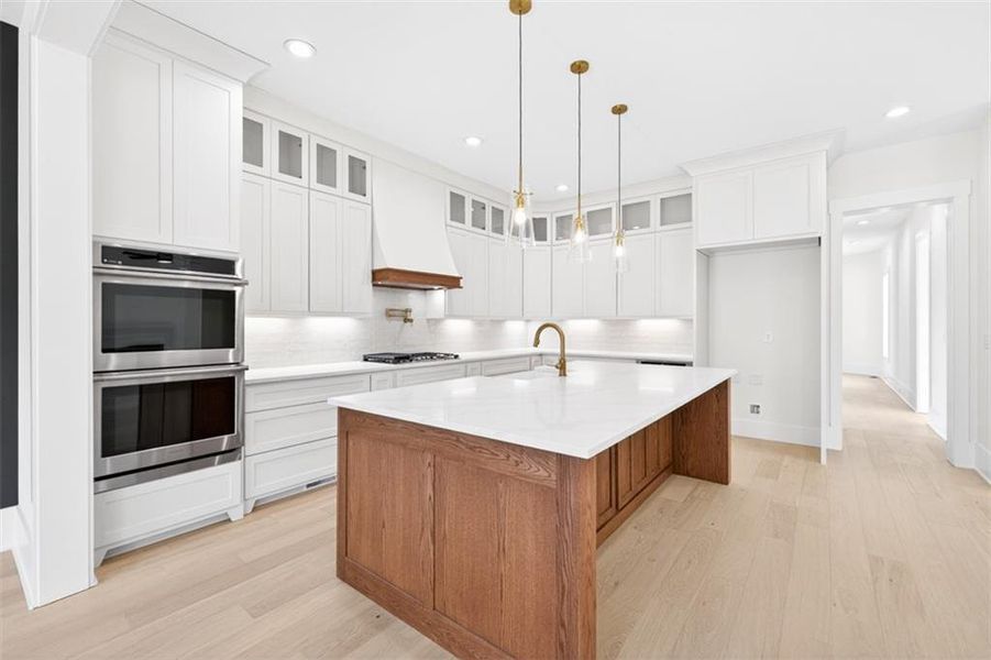 Furnished interior view inside a new home in , Jefferson (Image 5).