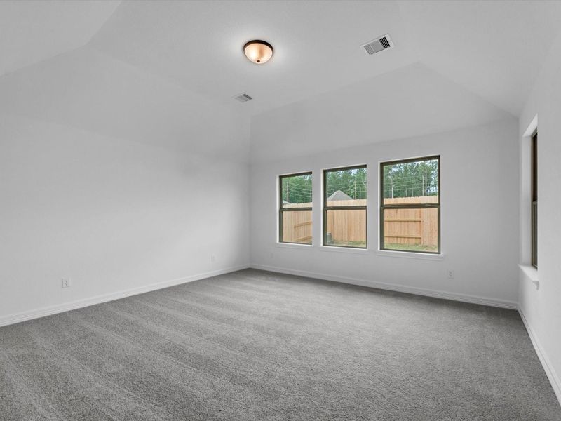 Spacious, unfurnished interior of a new home in Spring Creek Trails, Magnolia (Image 18). Spacious, unfurnished interior of a new home in Spring Creek Trails, Magnolia (Image 18).