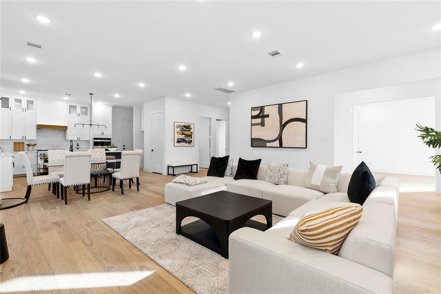 Furnished interior view inside a new home in , Dallas (Image 4).