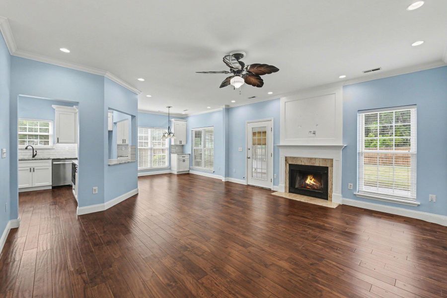 Spacious, unfurnished interior of a new home in , North Charleston (Image 22).