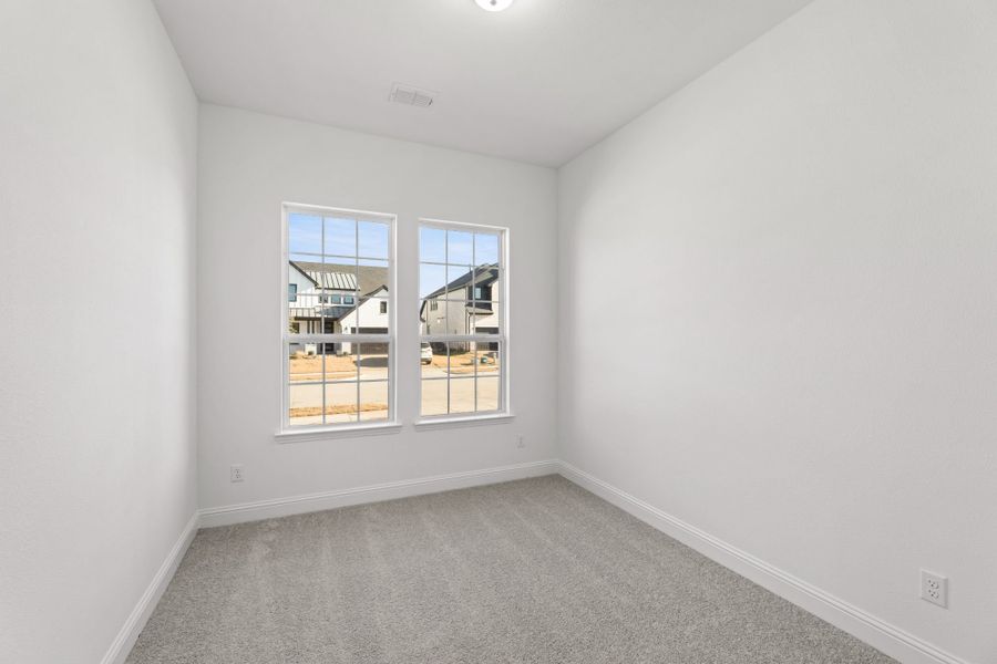 Representative unfurnished interior of a home built from the Hawkins by UnionMain Homes in Lake Breeze, Lavon (Image 16). Representative unfurnished interior of a home built from the Hawkins by UnionMain Homes in Lake Breeze, Lavon (Image 16).