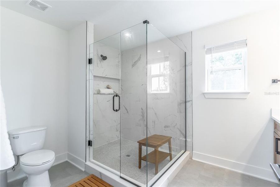 Furnished interior view inside a new home in , Orlando (Image 3).