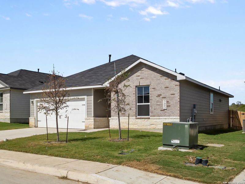 Image 26 of a home in Horizon Pointe.