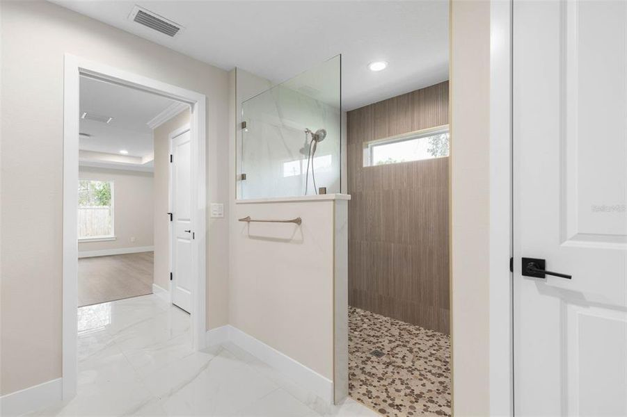 Image 62 of a home in .