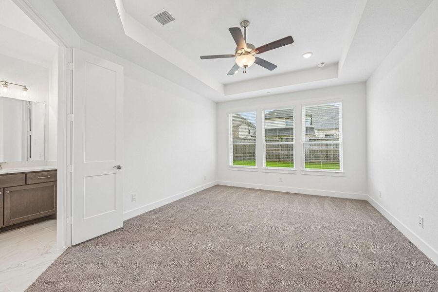 Photos are REPRESENTATIVE of the home /floor plan and are NOT of the actual home. Selections, features, and room options may vary. Photos are REPRESENTATIVE of the home /floor plan and are NOT of the actual home. Selections, features, and room options may vary.