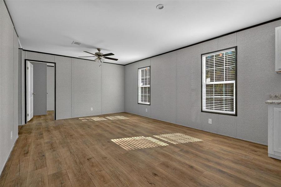 Spacious, unfurnished interior of a new home in , Williston (Image 24).