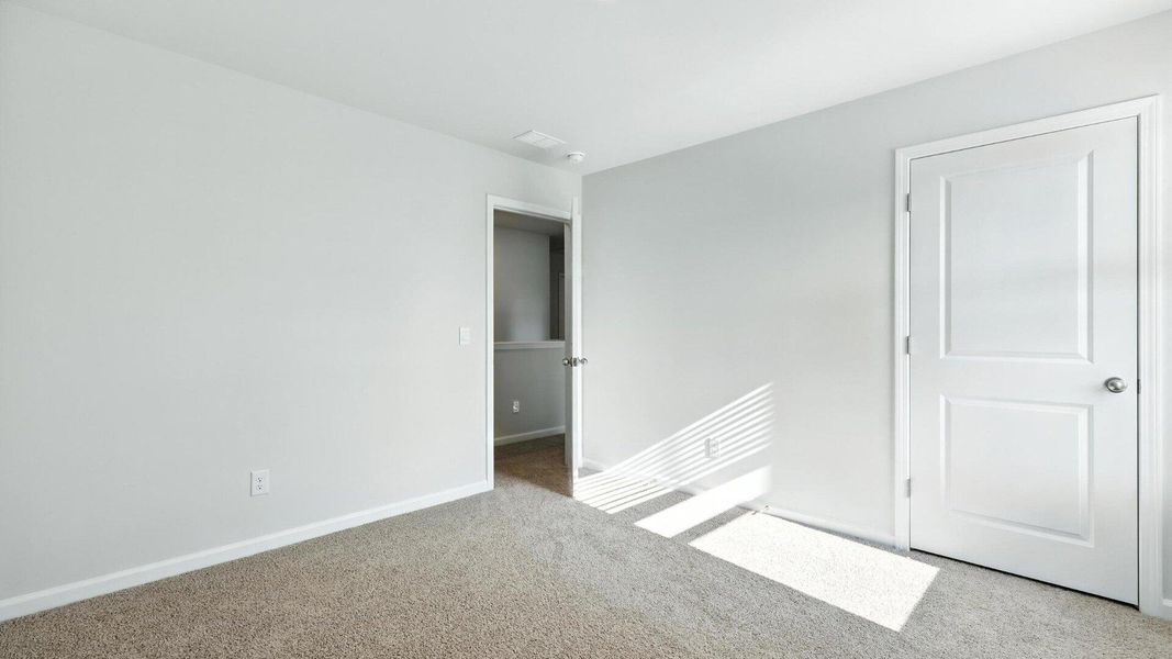 Spacious, unfurnished interior of a new home in The Ranch, Holly Hill (Image 16).