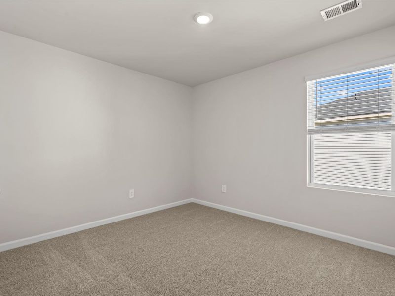 Spacious, unfurnished interior of a new home in Pleasant Brook, Piedmont (Image 16).