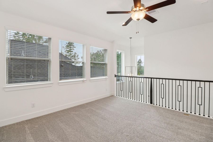 Spacious, unfurnished interior of a new home in Kresston 50's, Montgomery (Image 15).