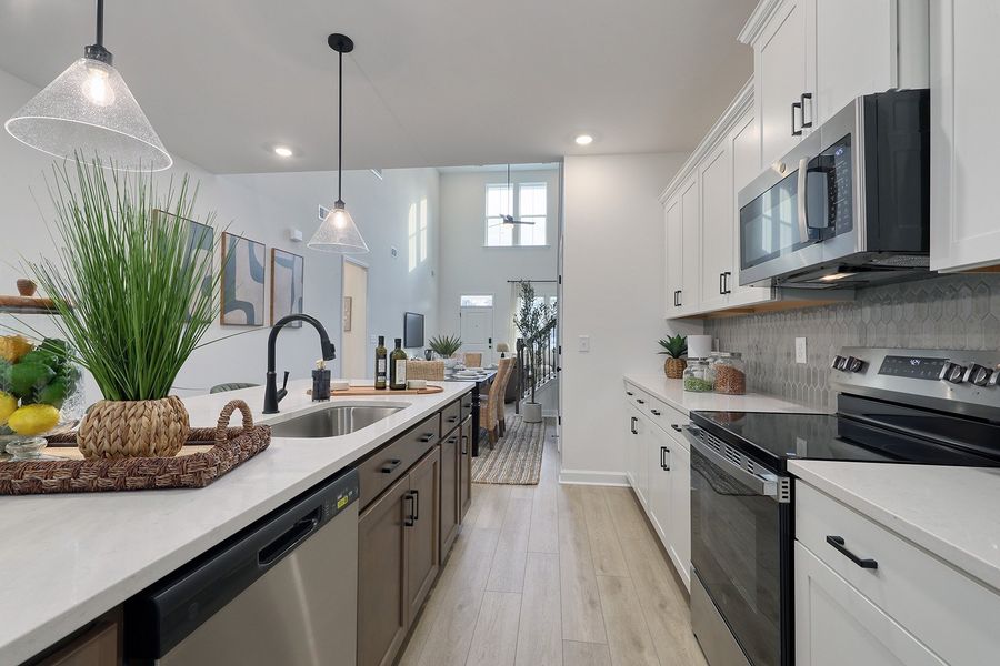 Furnished interior view inside a new home in Bally Castle, Murrells Inlet (Image 12).