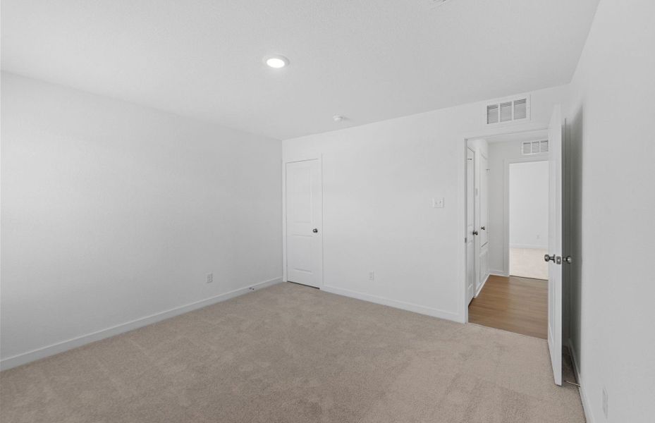 Spacious, unfurnished interior of a new home in Skyview, Belton (Image 29). Spacious, unfurnished interior of a new home in Skyview, Belton (Image 29).