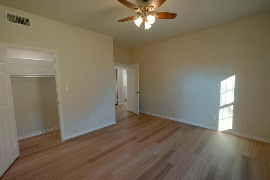 Spacious, unfurnished interior of a new home in , Longview (Image 10). Spacious, unfurnished interior of a new home in , Longview (Image 10).