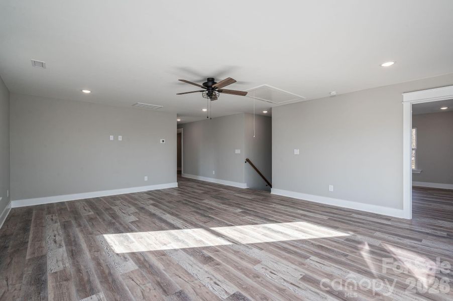 Spacious, unfurnished interior of a new home in , Denver (Image 38).