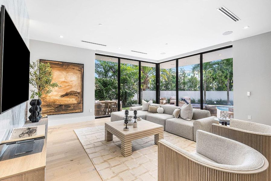 012-810AndrewsAvenue-DelrayBeach-FL-3348