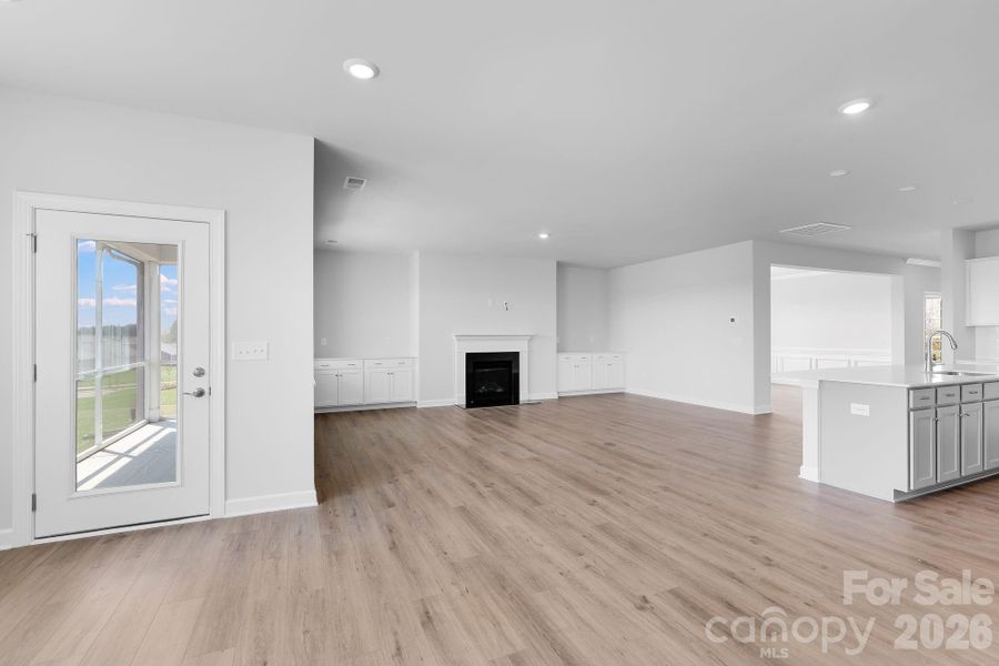 Spacious, unfurnished interior of a new home in Roselyn, Lancaster (Image 23). Spacious, unfurnished interior of a new home in Roselyn, Lancaster (Image 23).