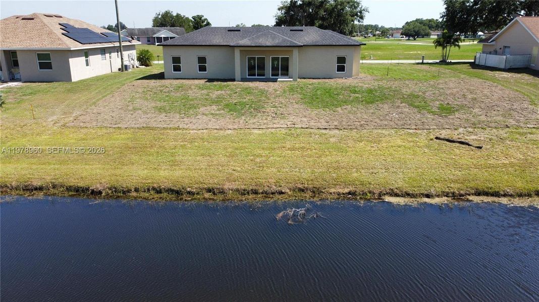 Exterior details and patio area of a home in , Sebring (Image 3).