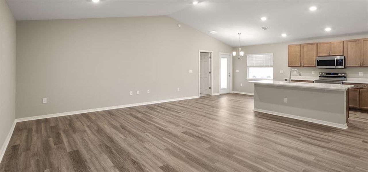 Spacious, unfurnished interior of a new home in Vista Trace, Belleview (Image 13).