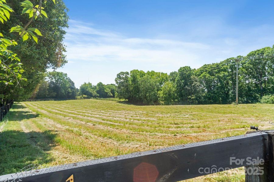 Image 12 of a home in .