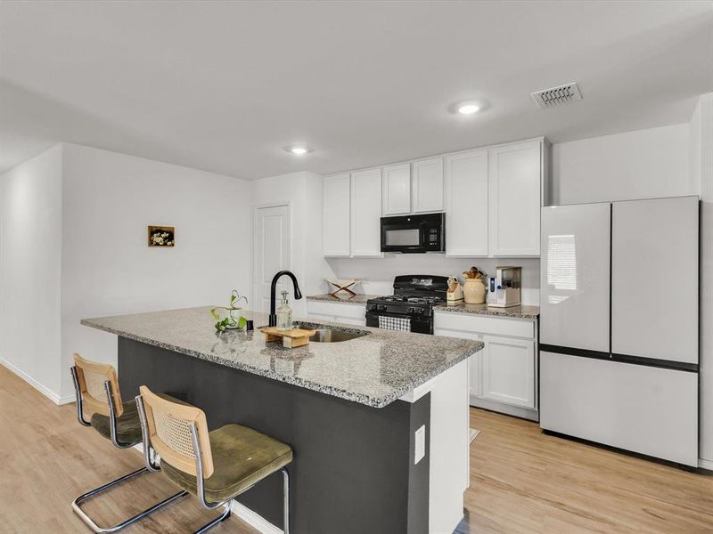 Furnished interior view inside a new home in Rancho Canyon: Watermill Collection, Fort Worth (Image 4). Furnished interior view inside a new home in Rancho Canyon: Watermill Collection, Fort Worth (Image 4).