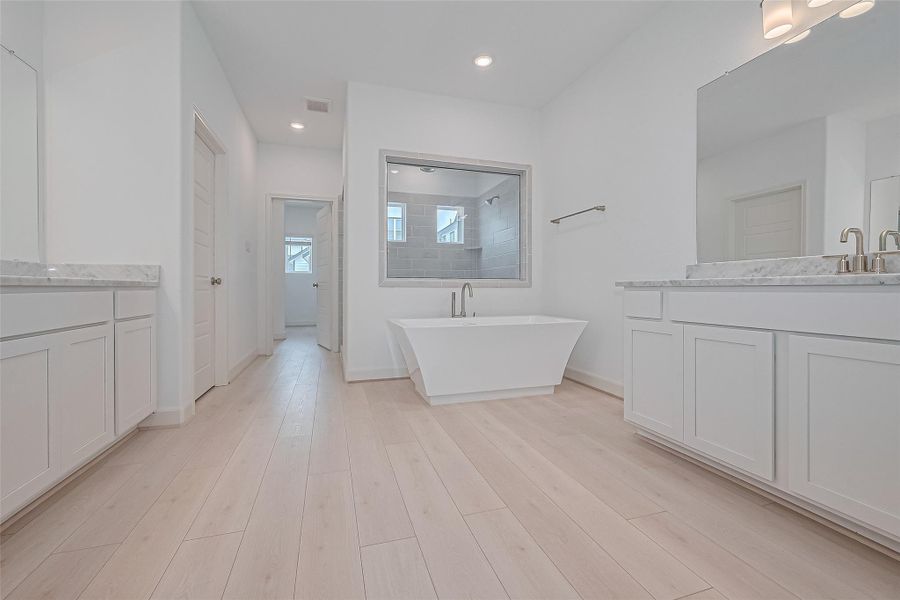 Image 45 of a home in Regents Court.