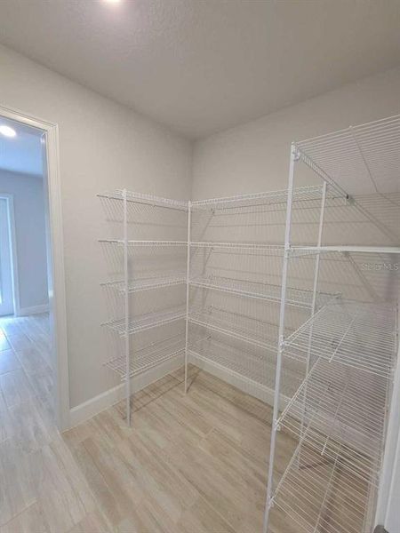 Spacious, unfurnished interior of a new home in Marion Oaks, Ocala (Image 13).