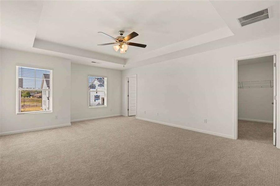 Spacious, unfurnished interior of a new home in Oakchase at Hampton, Hampton (Image 21).