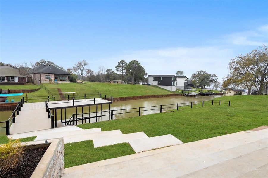 Community amenities in , Gun Barrel City (Image 33).