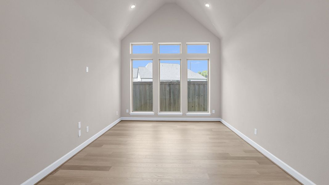 Spacious, unfurnished interior of a new home in Riceland, Mont Belvieu (Image 33).
