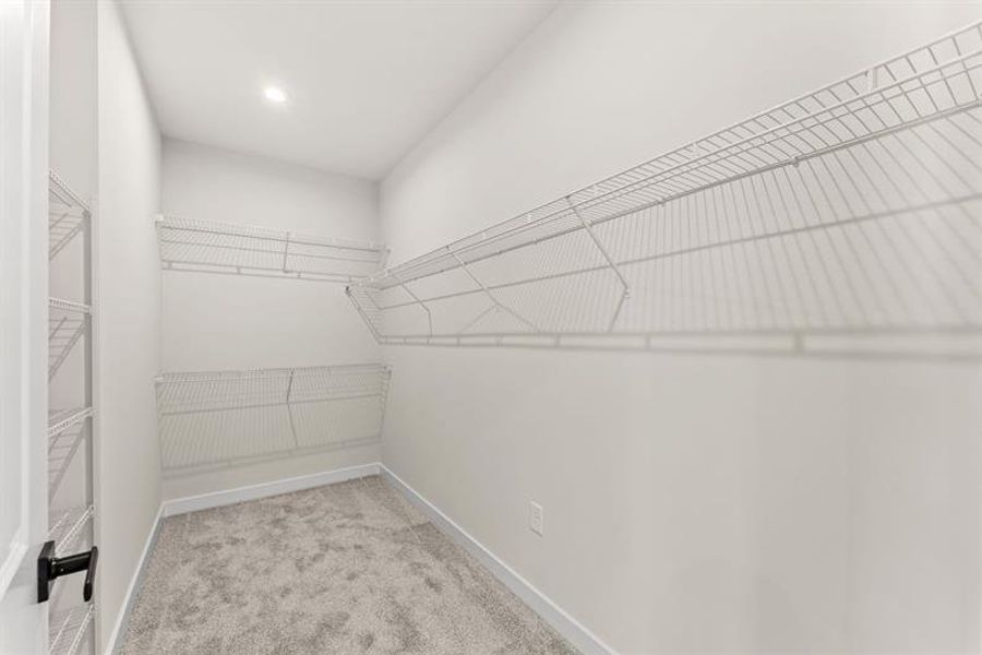 Spacious, unfurnished interior of a new home in Indigo Bay, Myrtle Beach (Image 16).