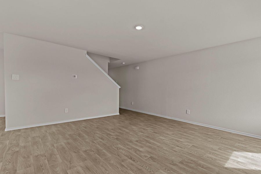 Spacious, unfurnished interior of a new home in Sunset Oaks, Maxwell (Image 22).