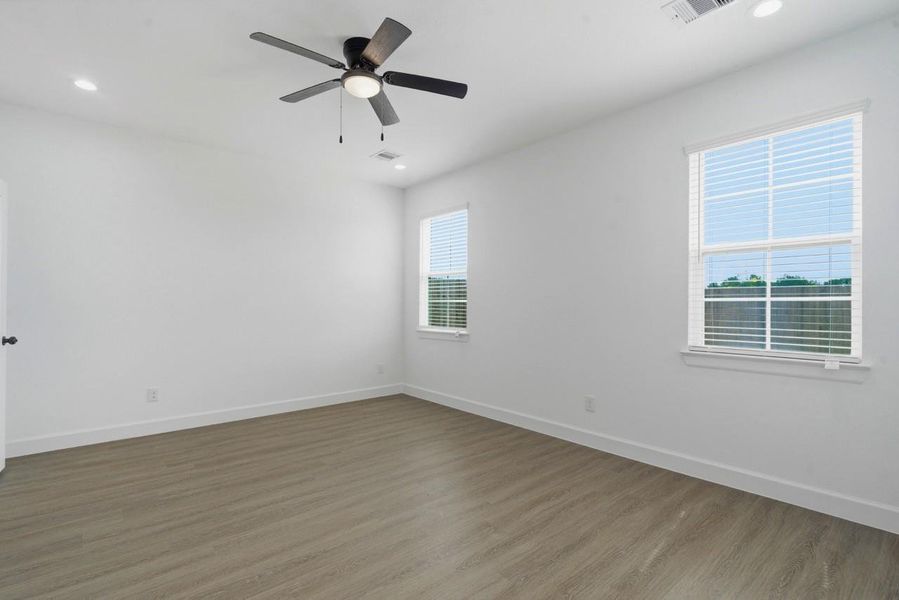 Spacious, unfurnished interior of a new home in , El Campo (Image 35). Spacious, unfurnished interior of a new home in , El Campo (Image 35).