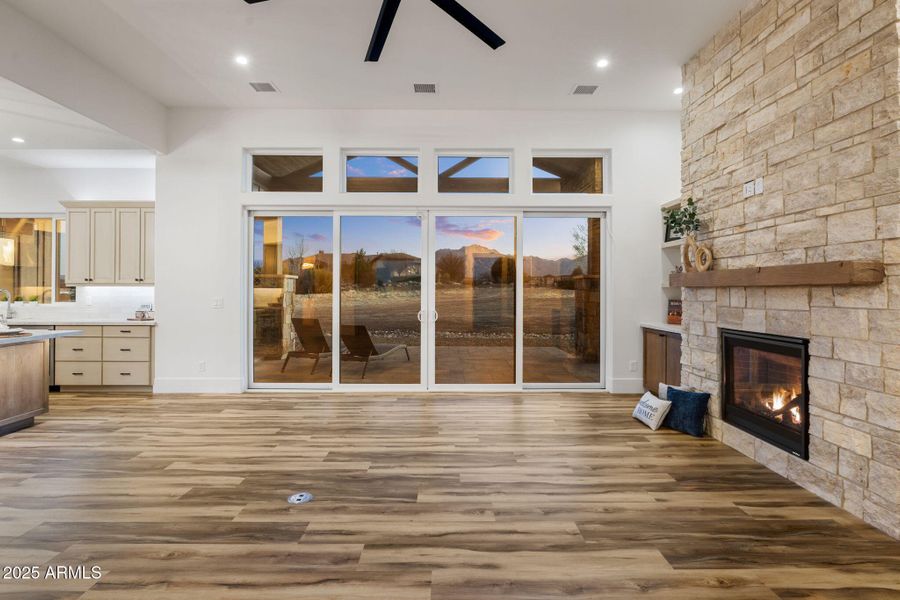 15-Living Room 5 15-Living Room 5